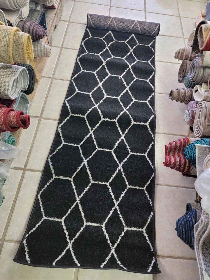 Black and White Geometric Runner Rug | 2.0' x 8.8'