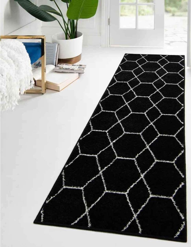 Black and White Geometric Runner Rug | 2.0' x 8.8'
