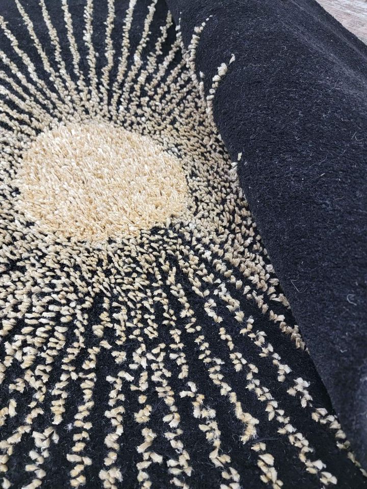 Black Gold Hand Tufted Soho Wool Area Rug | 5' x 8'