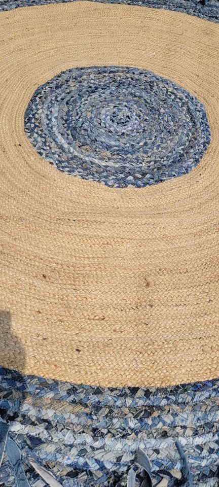 Ivory Blue Denim Tassel Round Jute Rug | 7' x 7'