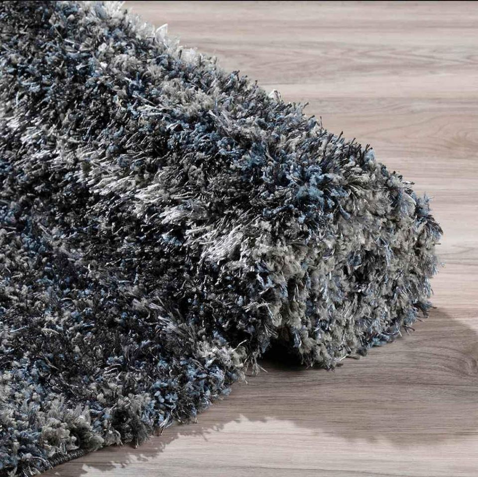 Sleek Dark Grey Shag Rug 5'7x7'3 ft Dark Grey Abstract Shag Area Rug