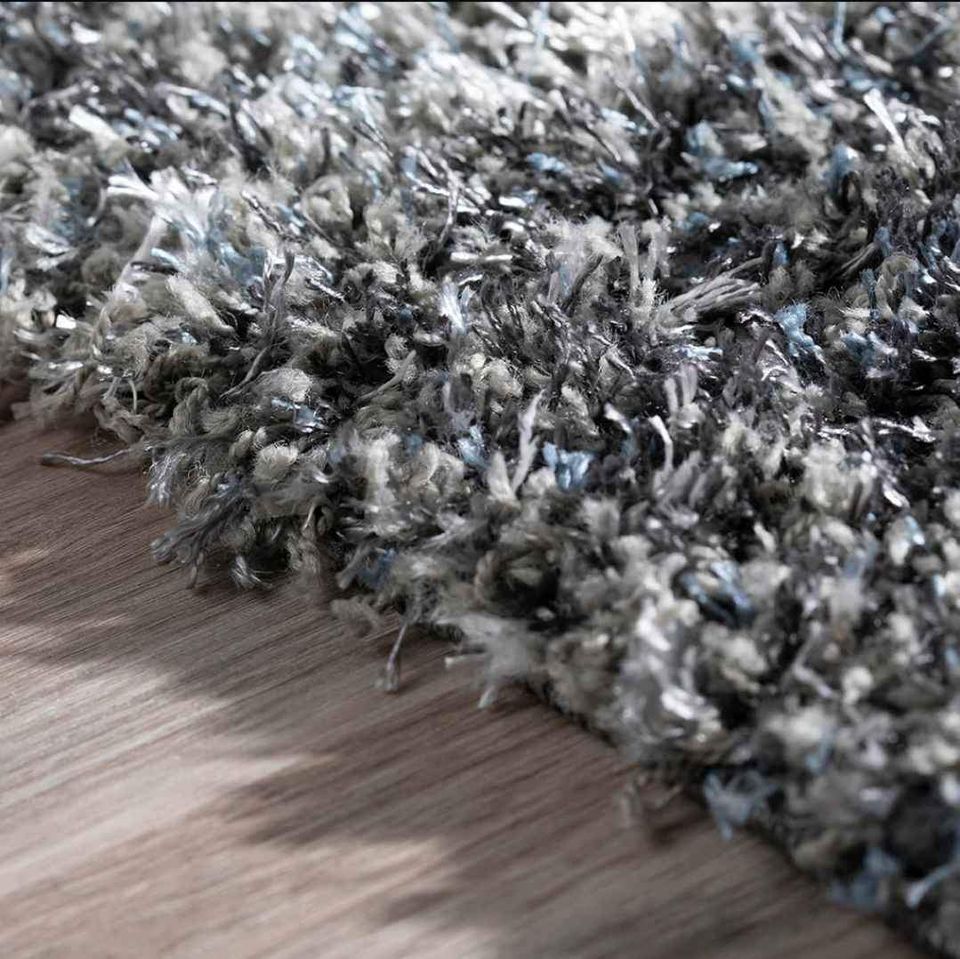 Sleek Dark Grey Shag Rug 5'7x7'3 ft Dark Grey Abstract Shag Area Rug