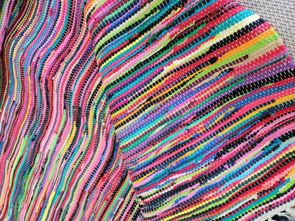 premium Area rug 6x9 ft Multicolor Handmade Cotton Area Rug