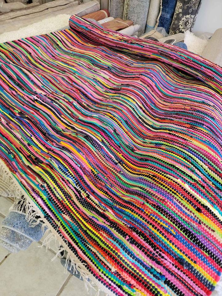 premium Area rug 6x9 ft Multicolor Handmade Cotton Area Rug