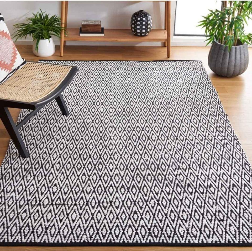 Polyester And Cotton Pile Rug | 8' x 10'