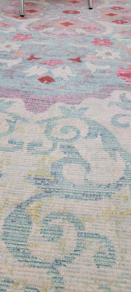 Flatweave Polyester 7'10 x 10ft Turquoise Pink Ivory Area Rug