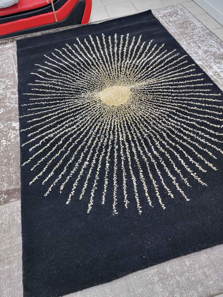 Black Gold Hand Tufted Soho Wool Area Rug | 5' x 8'