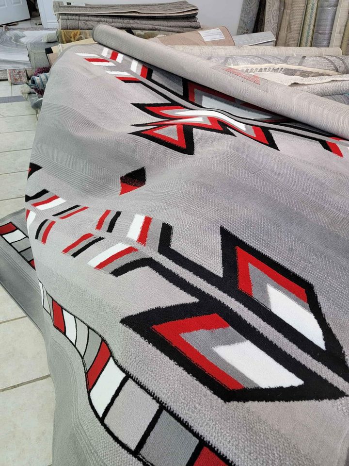 Geometric Area Rug 7'8 x 10'7 ft Grey Red Black