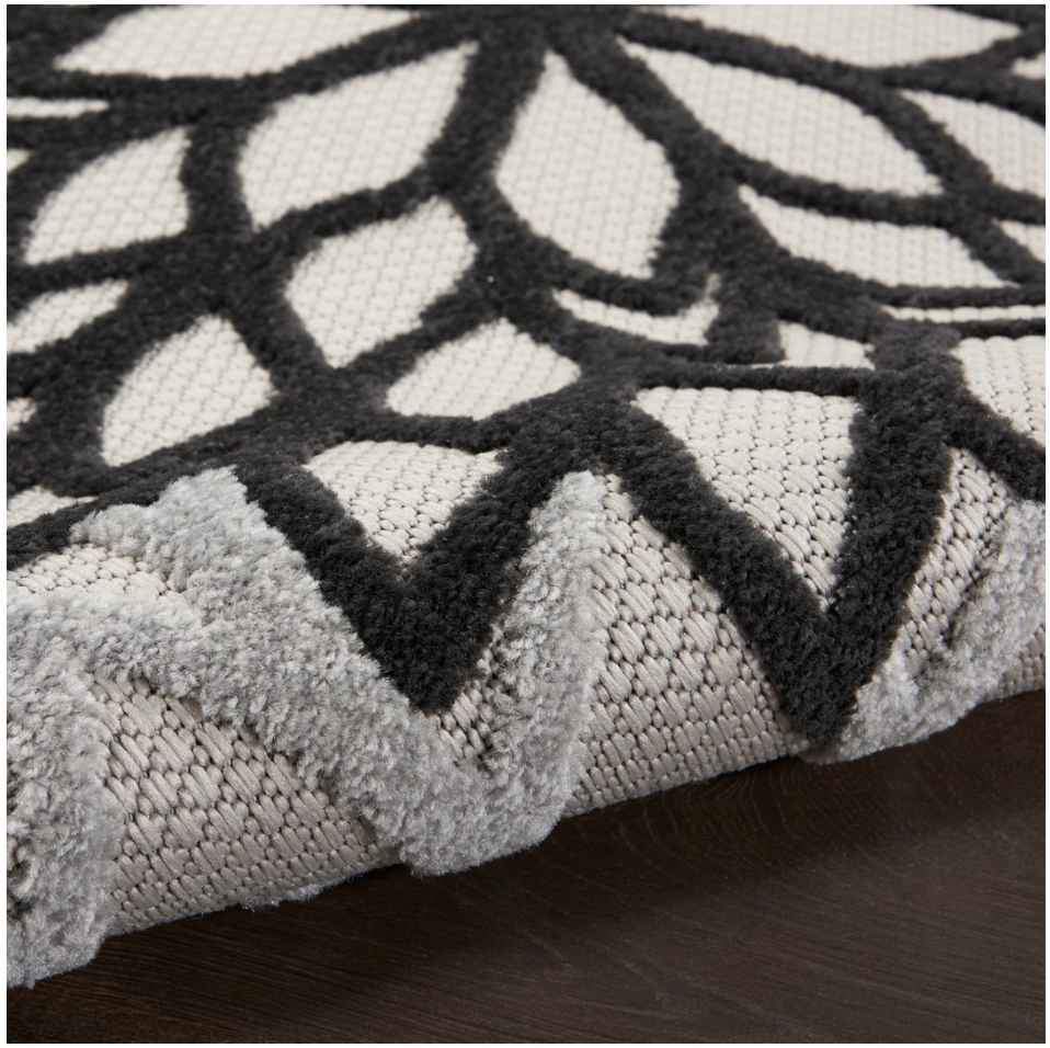 Black White Floral Indoor/Outdoor Area Rug | 5' Round