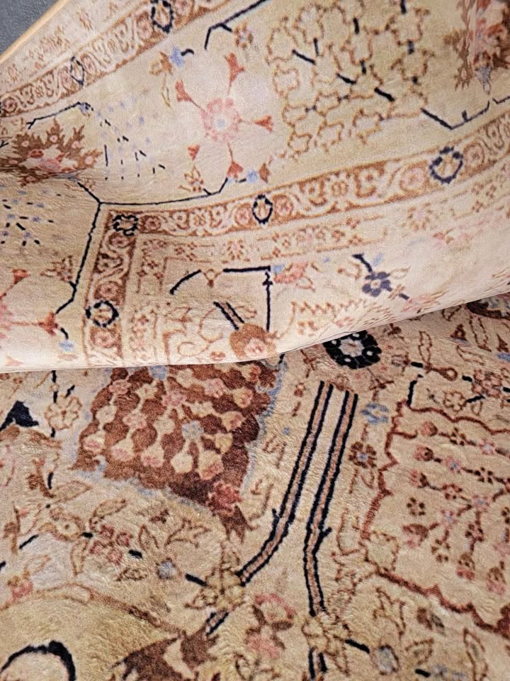 Brand New 8x10 Traditional Tan, Red, Multi Smooth Loloi Area Rug